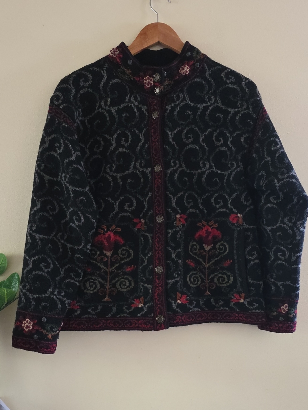Icelandic Design Wool Cardigan Sweater - Black Floral Pockets Button Front - M
